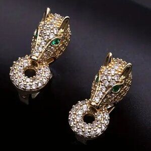 14K Gold Pave Diamond 💎 Leopard Head Earrings w/ Emerald Green Eyes